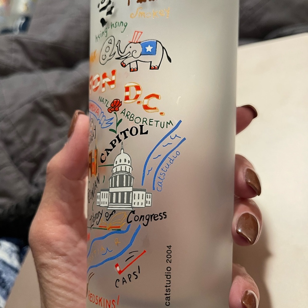 Washington D.C. Themed Tumbler Cat Studio - Picture 3 of 3